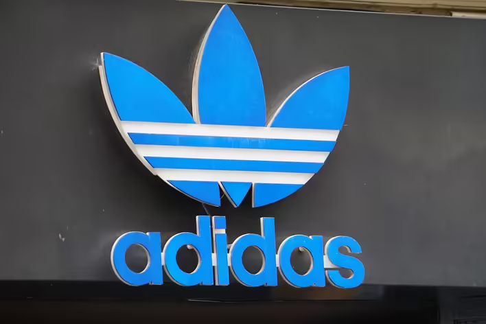 логотип Adidas